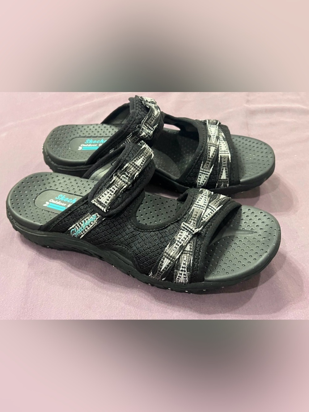 Ladies size 8- Skechers slide on sandals - like new